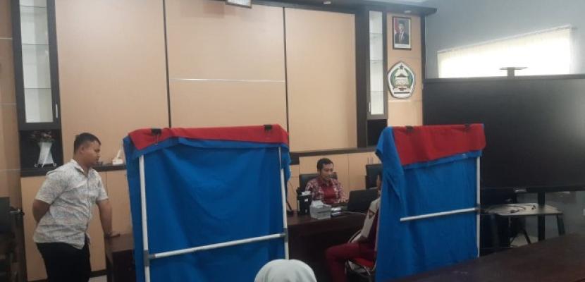 PEREKAMAN E-KTP OLEH DUKCAPIL KABUPATEN BANYUMAS